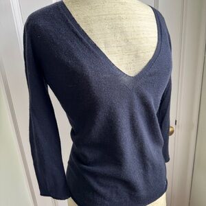 Cashmere Banana Republic Dark Navy v neck sweater.